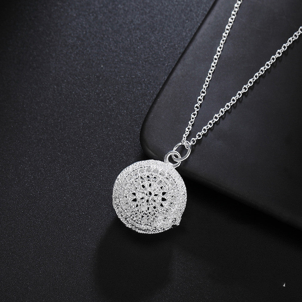 Round Bag Hollow Retro Elegant Pendant Necklace